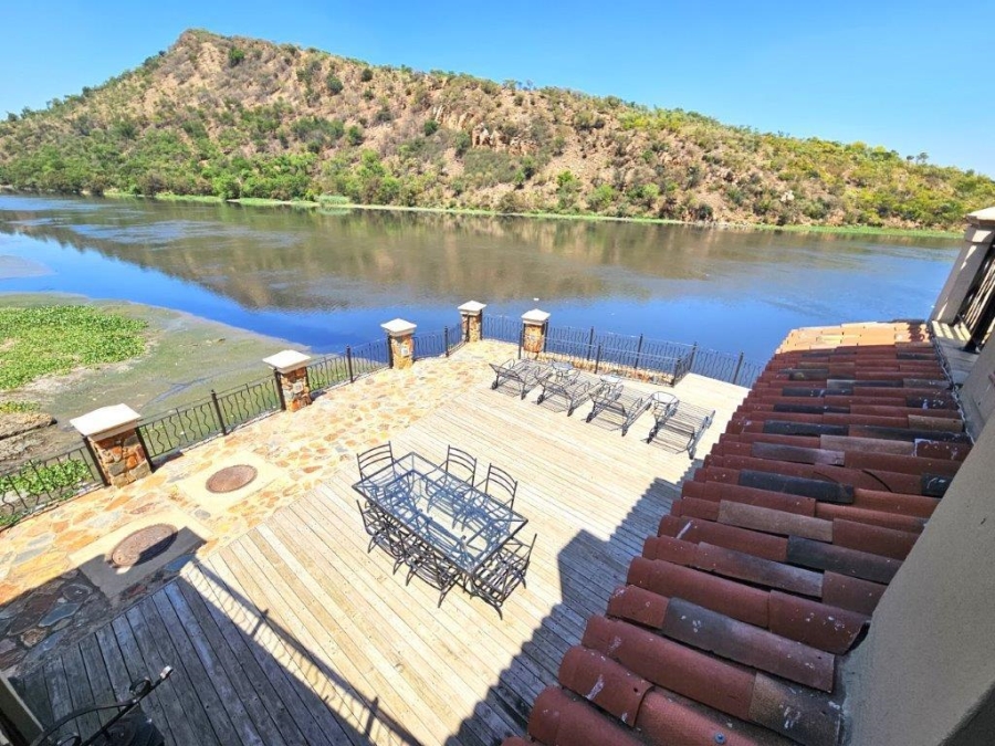 5 Bedroom Property for Sale in Estate D Afrique North West